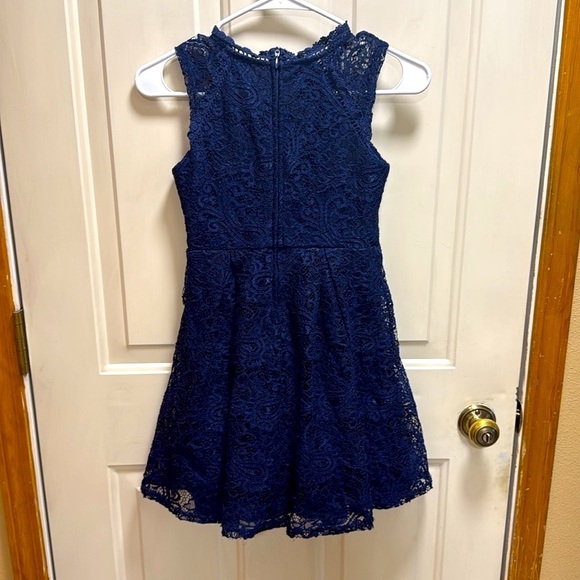 Blush by US Angels Navy Blue Lace Sleeveless Formal Dress size 10 - Picture 2 of 7